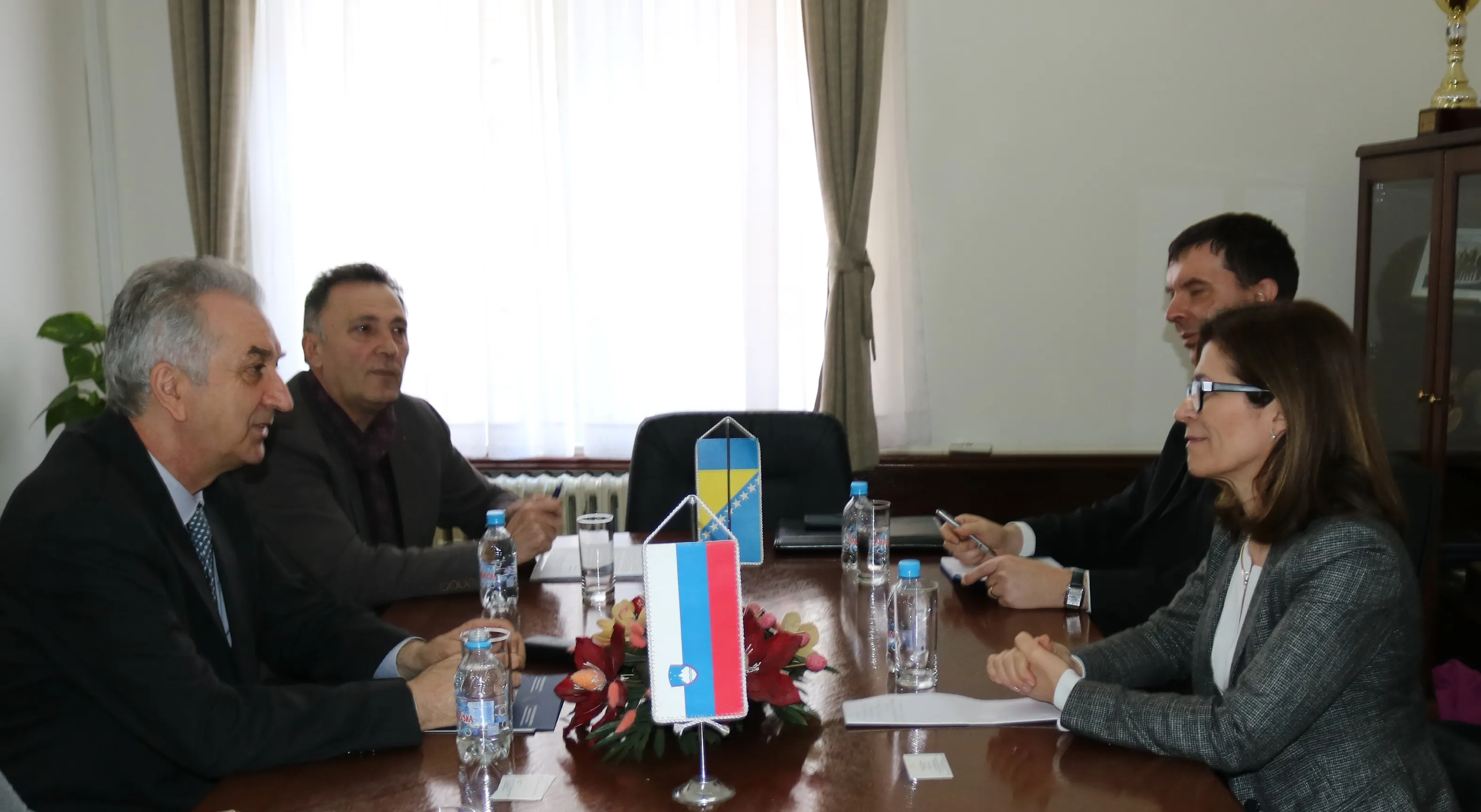 Ministar Šarović s ambasadoricom Slovenije: Ministarstvo osiguralo povoljnije
uslove za investiranje u BiH
