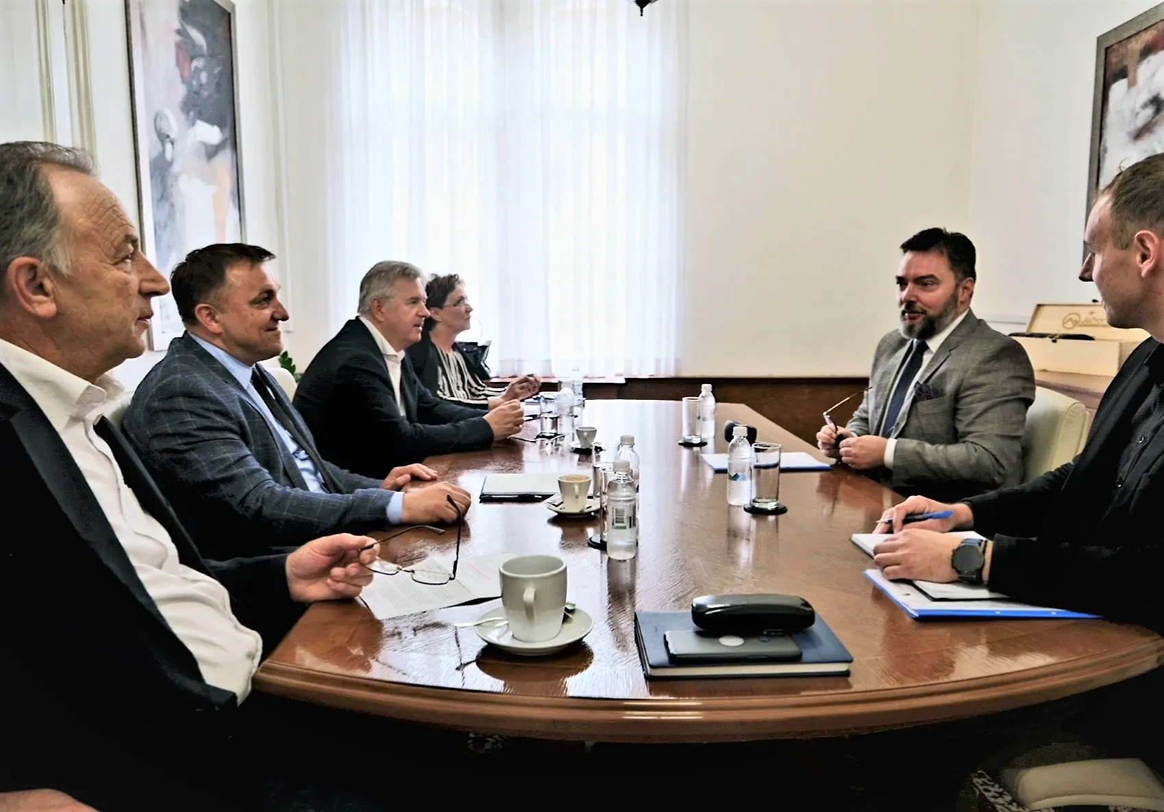 Ministar Košarac: Do kraja sedmice Prijedlog odluke o zabrani izvoza oblovine, ogrjevnog drveta i peleta