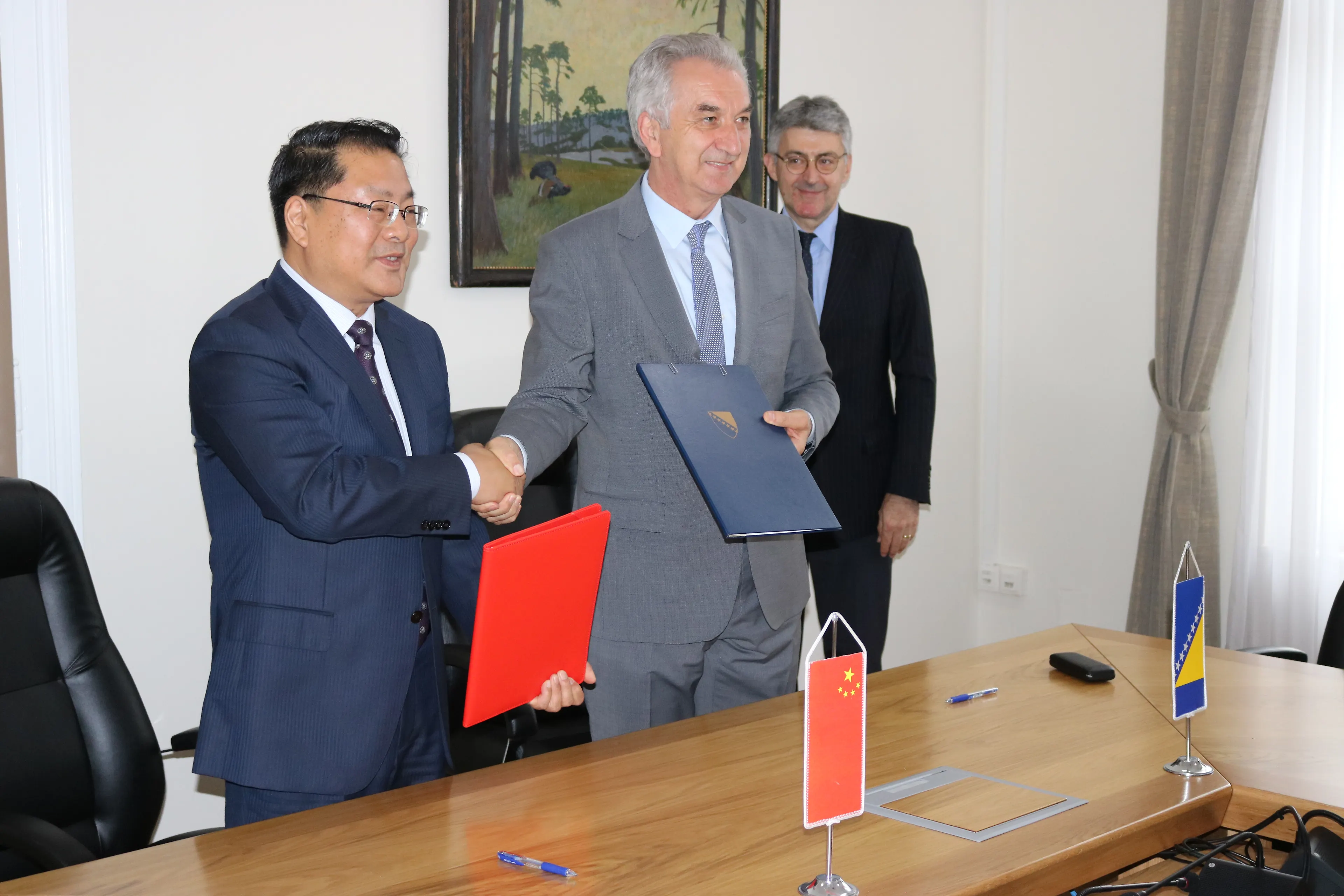 Memorandum signed with Chinese corporation Sinusura: Significant incentive for financing major projects
