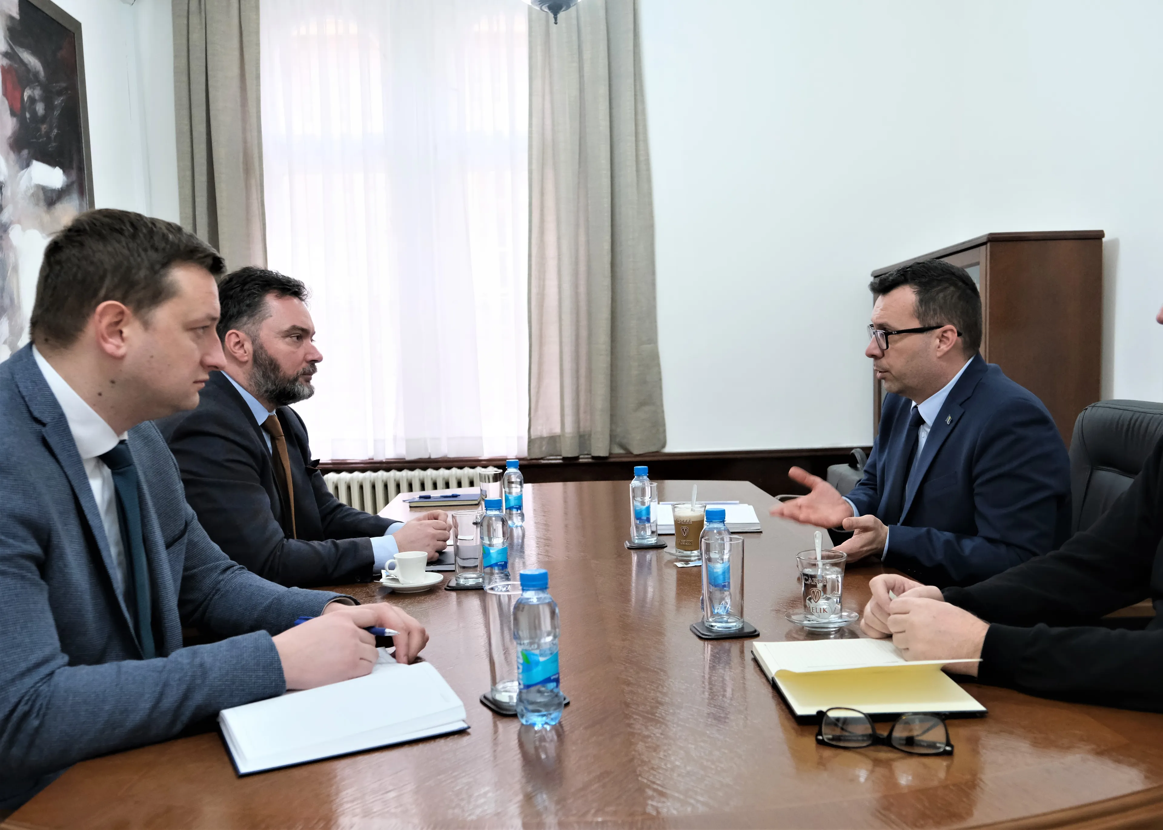 Ministri Košarac i Džindić: Afirmisati saradnju u cilju efikasnije prohodnosti odluka