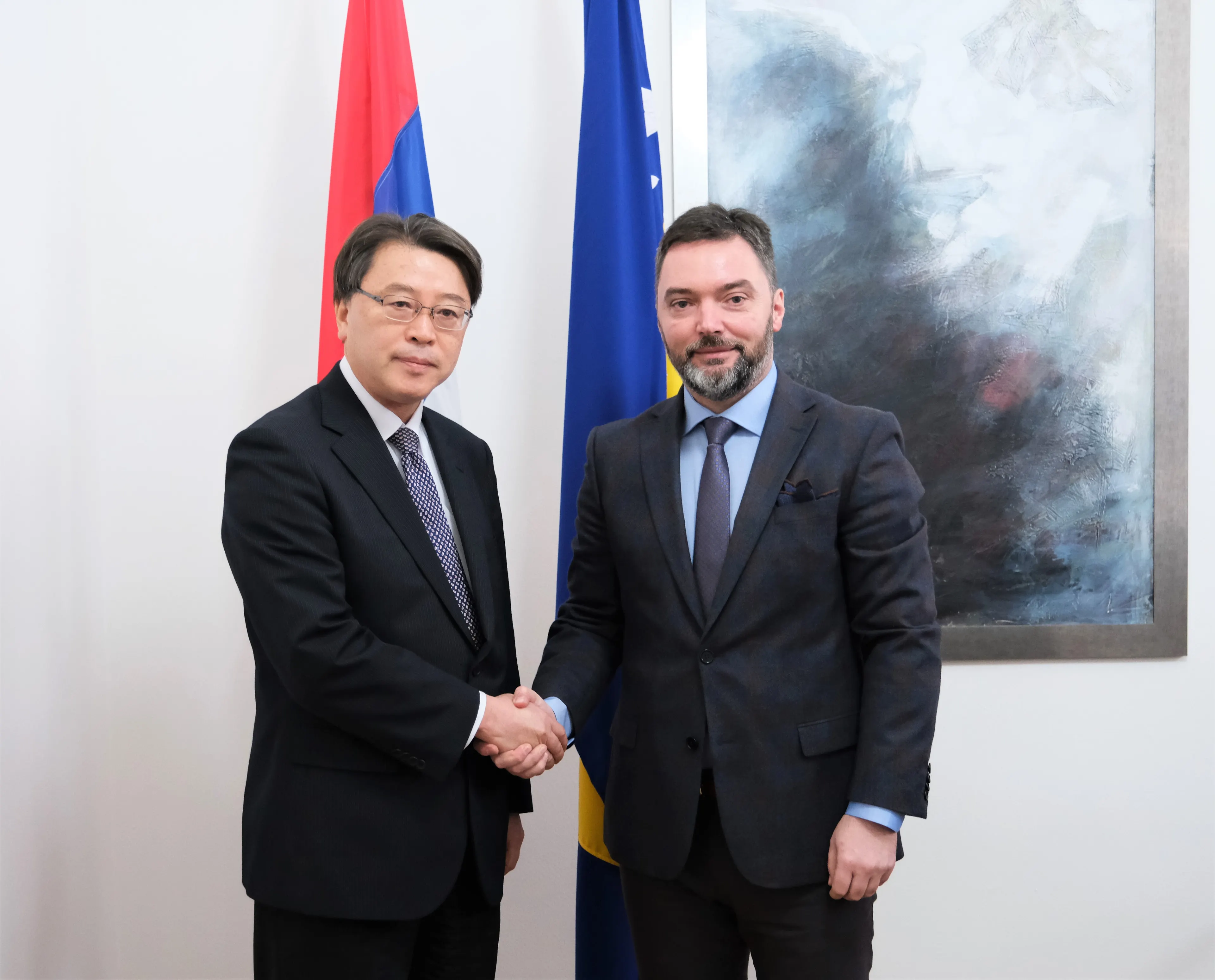 Ministar Košarac i ambasador Japana o unapređenju privredne saradnje