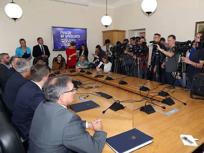 Podrška godišnjem sastanku odbora guvernera EBRD-a: Potpisani ugovori sa partnerima