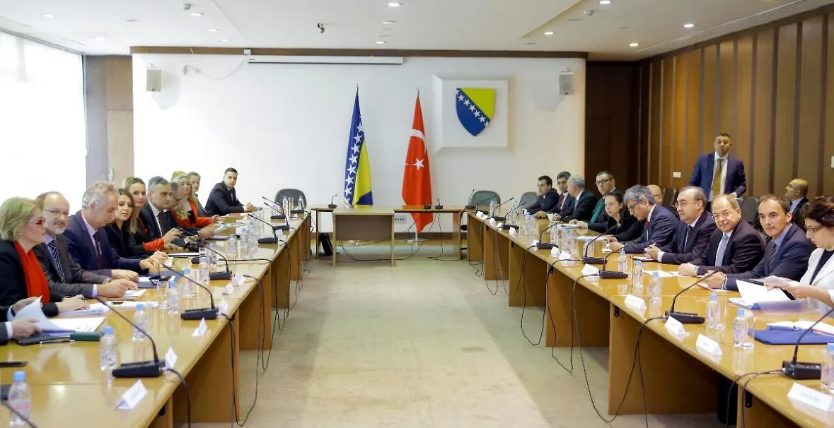 Галерија 4