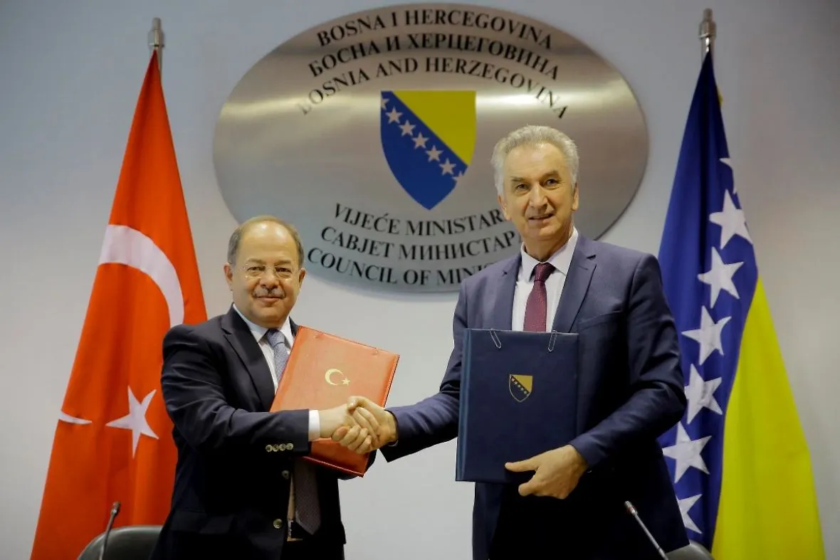 Галерија 3