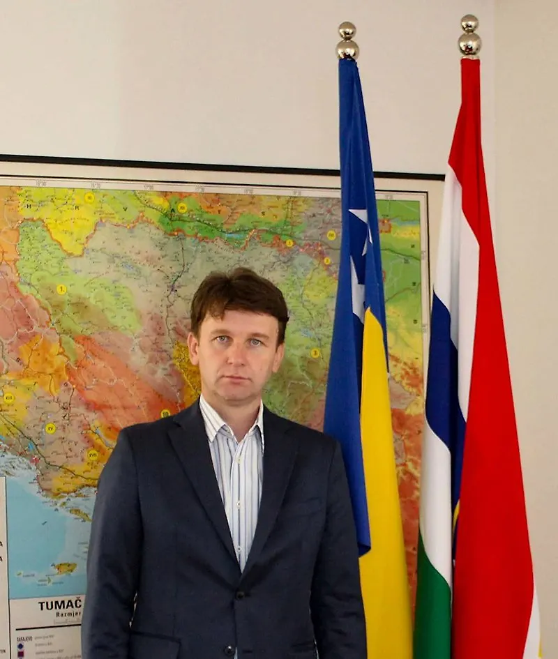 BAJRAMSKA ČESTITKA MINISTRA FINANSIJA HNK ADNANA FALADŽIĆA POVODOM RAMAZANSKOG BAJRAMA