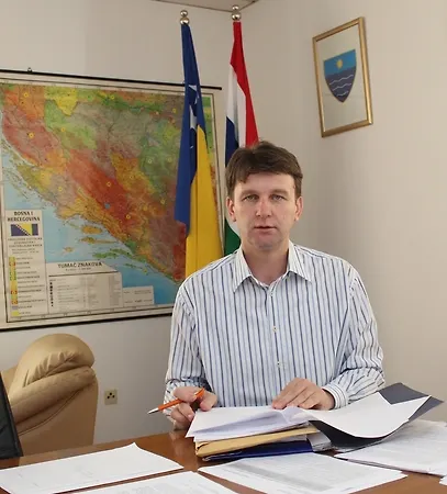 ČESTITKA MINISTRA FINANSIJA HNK ADNANA FALADŽIĆA POVODOM PRAZNIKA KURBAN BAJRAMA