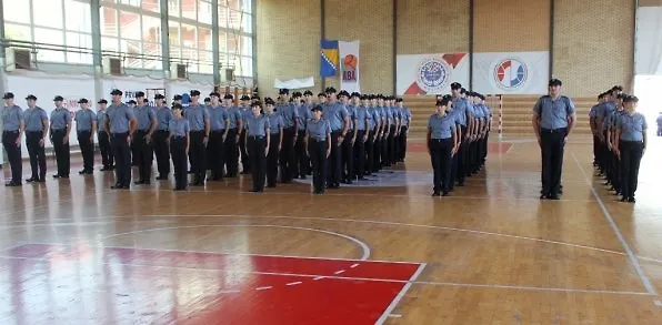 MINISTAR FALADŽIĆ NA POLAGANJU SVEČANE ZAKLETVE NOVIH POLICIJSKIH SLUŽBENIKA U HNK