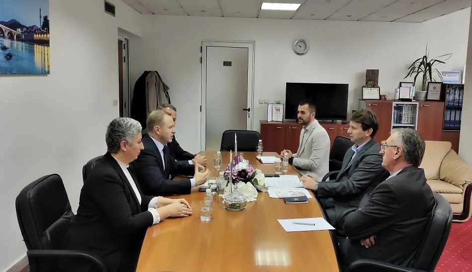 MINISTAR FALADŽIĆ SA PREDSTAVNICIMA PARLAMENTA F BiH - ZAKON O PRIPADNOSTI JAVNIH PRIHODA POTREBNO JE PROMIJENITI
