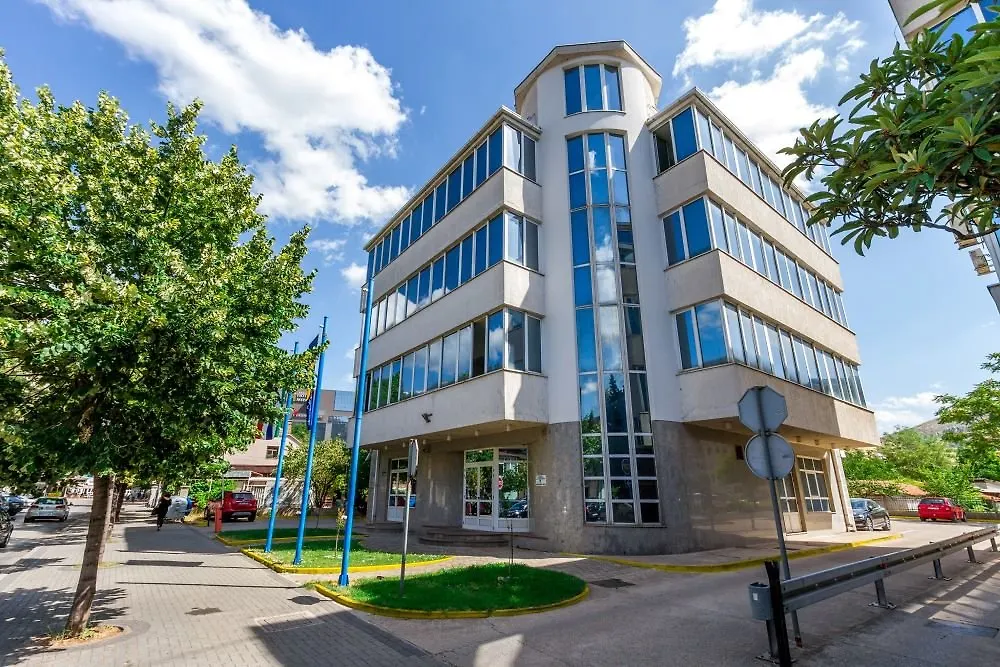 MINISTARSTVO FINANSIJA HNK OBJAVLJUJE JAVNI POZIV ZA IZRAŽAVANJE INTERESA ZA PRUŽANJE USLUGA POSLOVNIH BANAKA BEZ NAKNADE