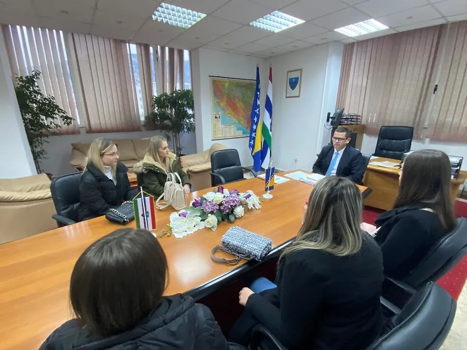 UPRILIČEN PRIJEM ZA PRIPRAVNIKE U MINISTARSTVU FINANSIJA HNK