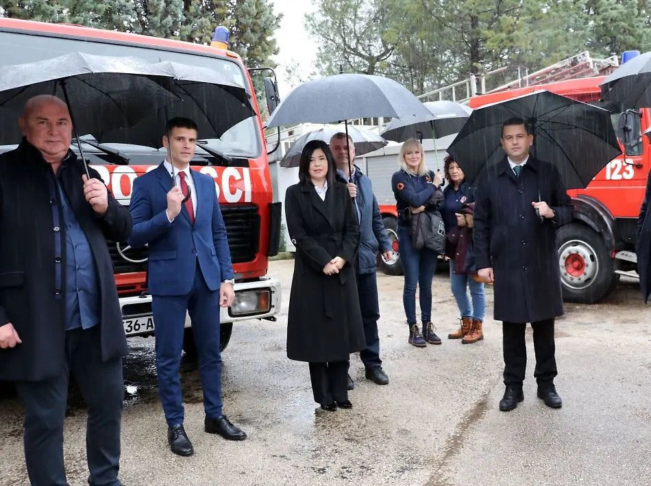 MINISTAR ŠUTA U POSJETI OPĆINI NEUM - DODJELA VATROGASNOG VOZILA I OBILAZAK POLICIJSKE STANICE