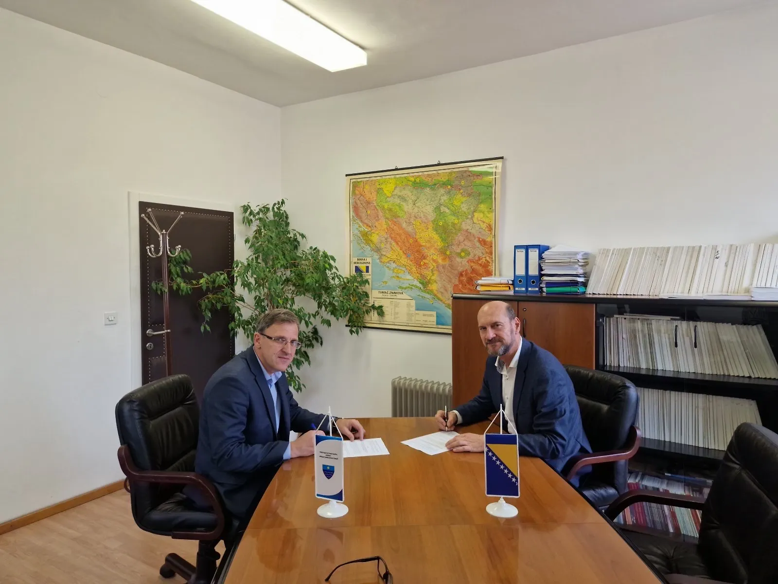 ПОТПИСАН СПОРАЗУМ ИЗМЕЂУ АГЕНЦИЈЕ ЗА ДРЖАВНУ СЛУЖБУ И МИНИСТАРСТВА