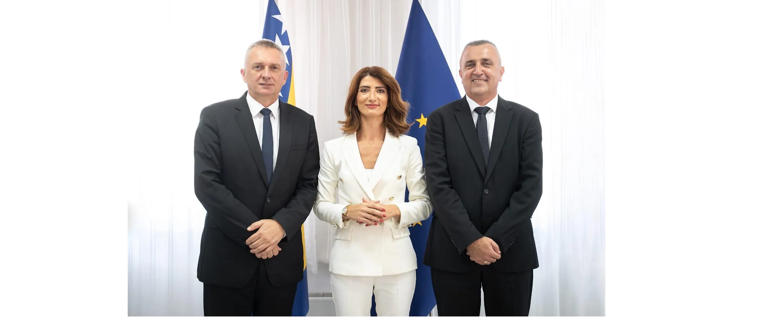 Ministar prometa i veza HNŽ Ivo Bevanda potpisao ugovor sa Andrijanom Katić, federalnom ministricom prometa i komunikacija