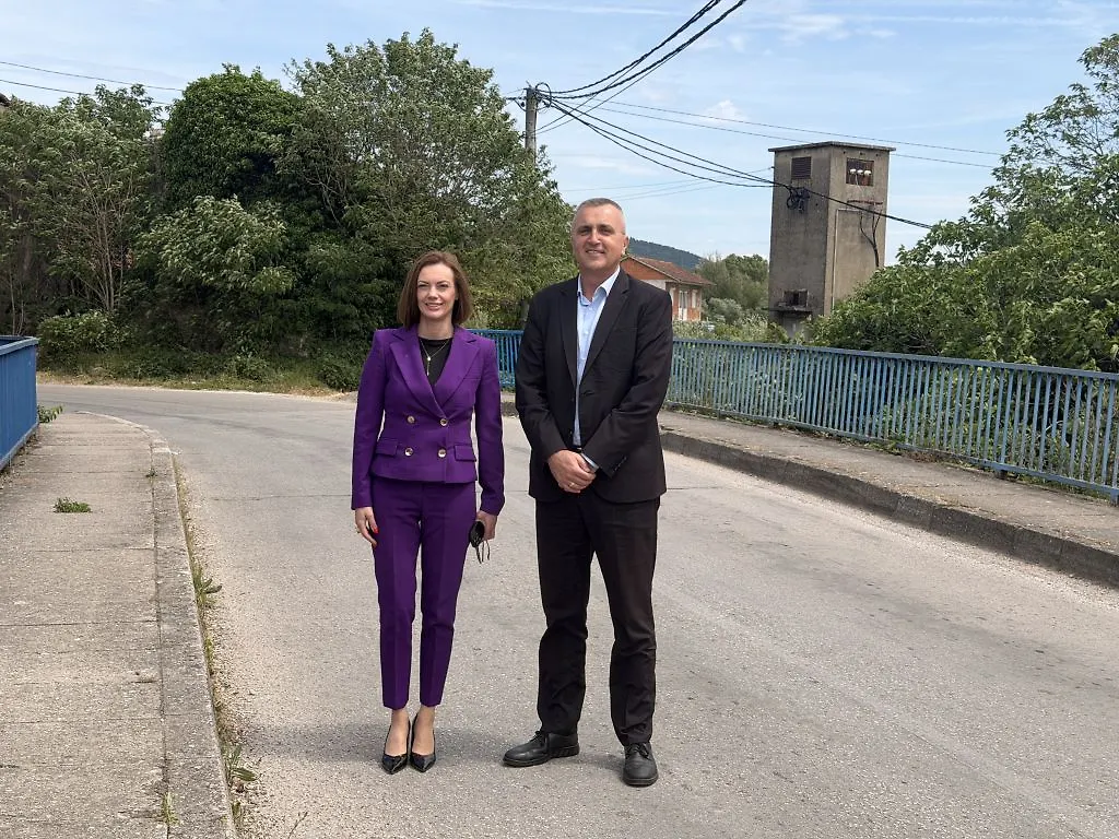 Ministar Bevanda i gradonačelnica Raguž obišli regionalnu cestu u Strugama: U fokusu mostovi i prometna infrastruktura