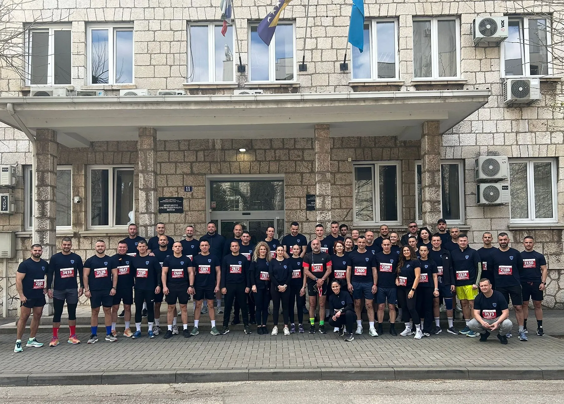 Djelatnici MUP-a HNŽ sudjelovali u humanitarnoj utrci „Mostar Run Weekend 2026.“