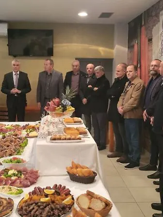 Галерија 1