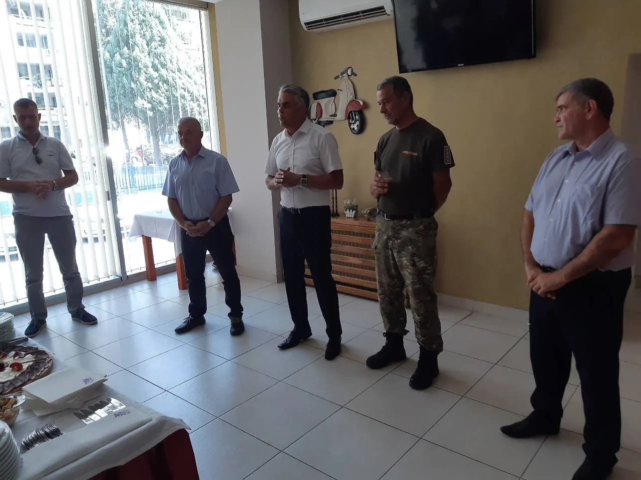Галерија 1