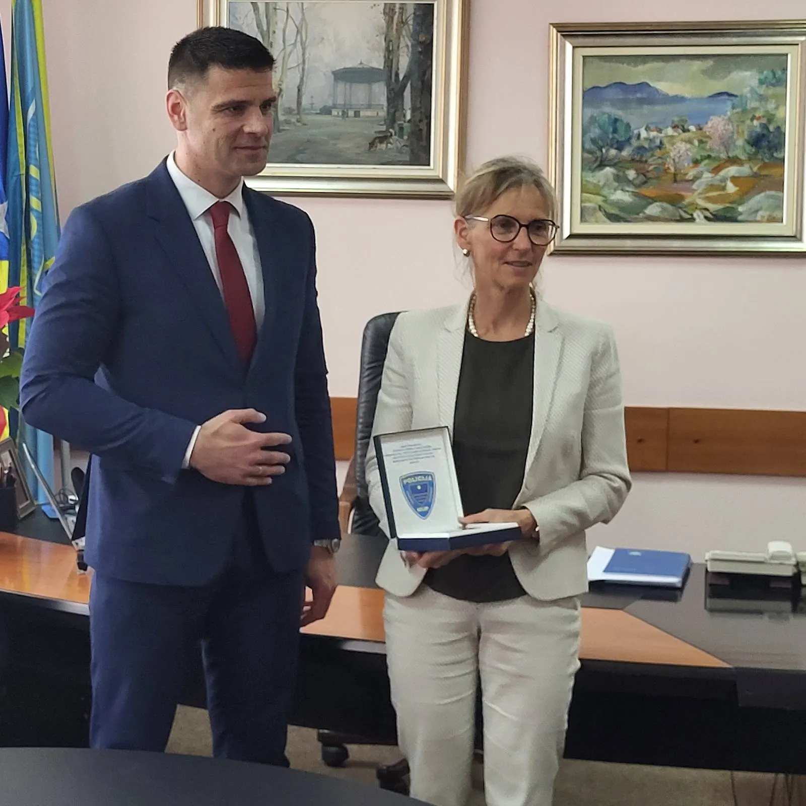 Галерија 2