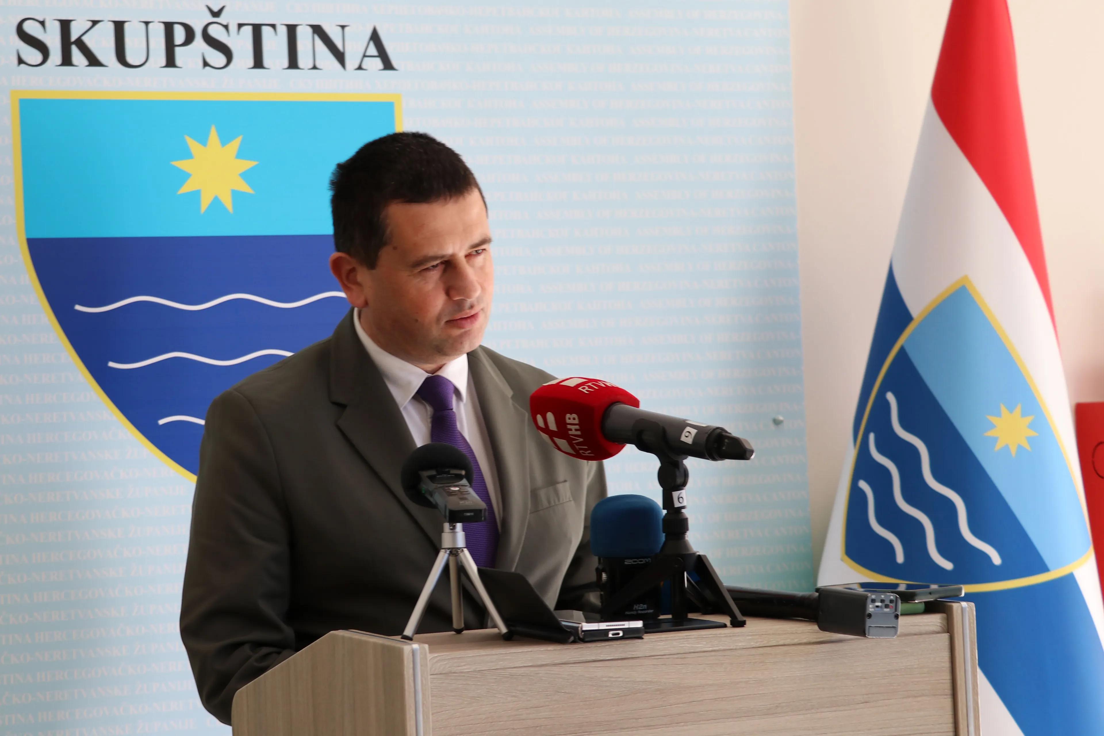 Галерија 2
