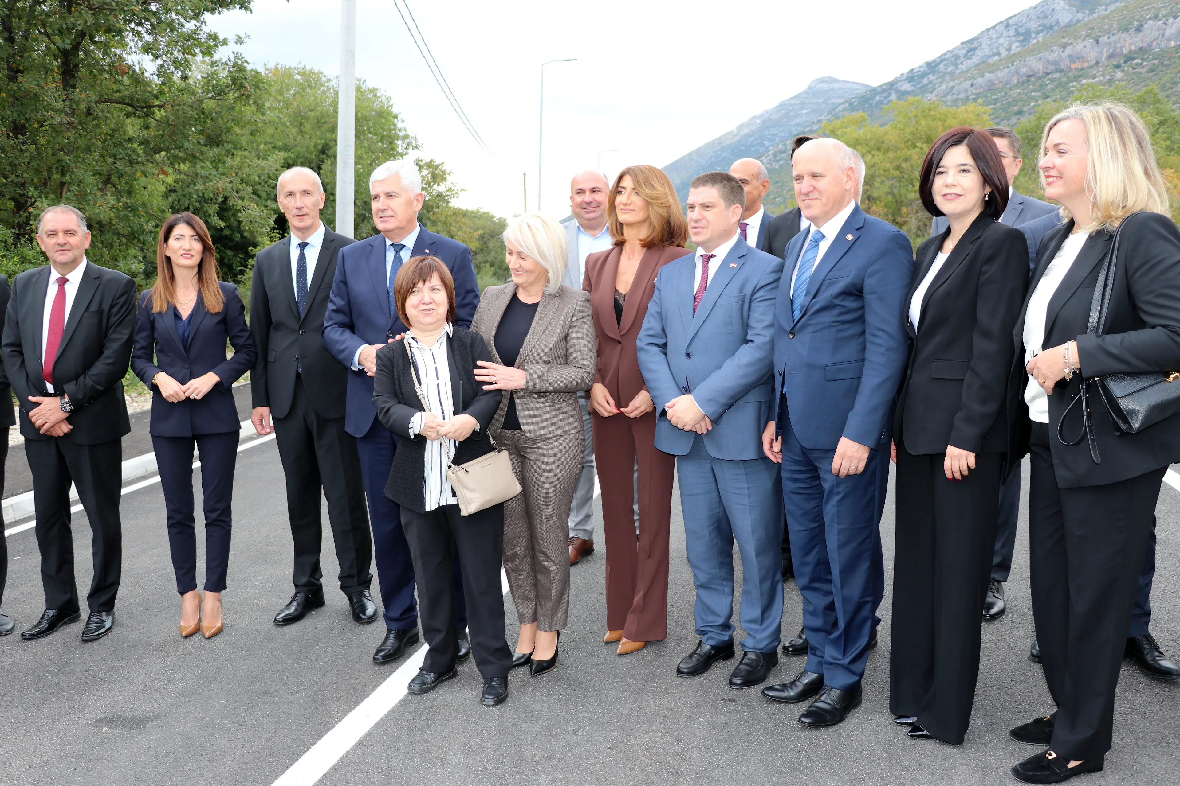Галерија 9