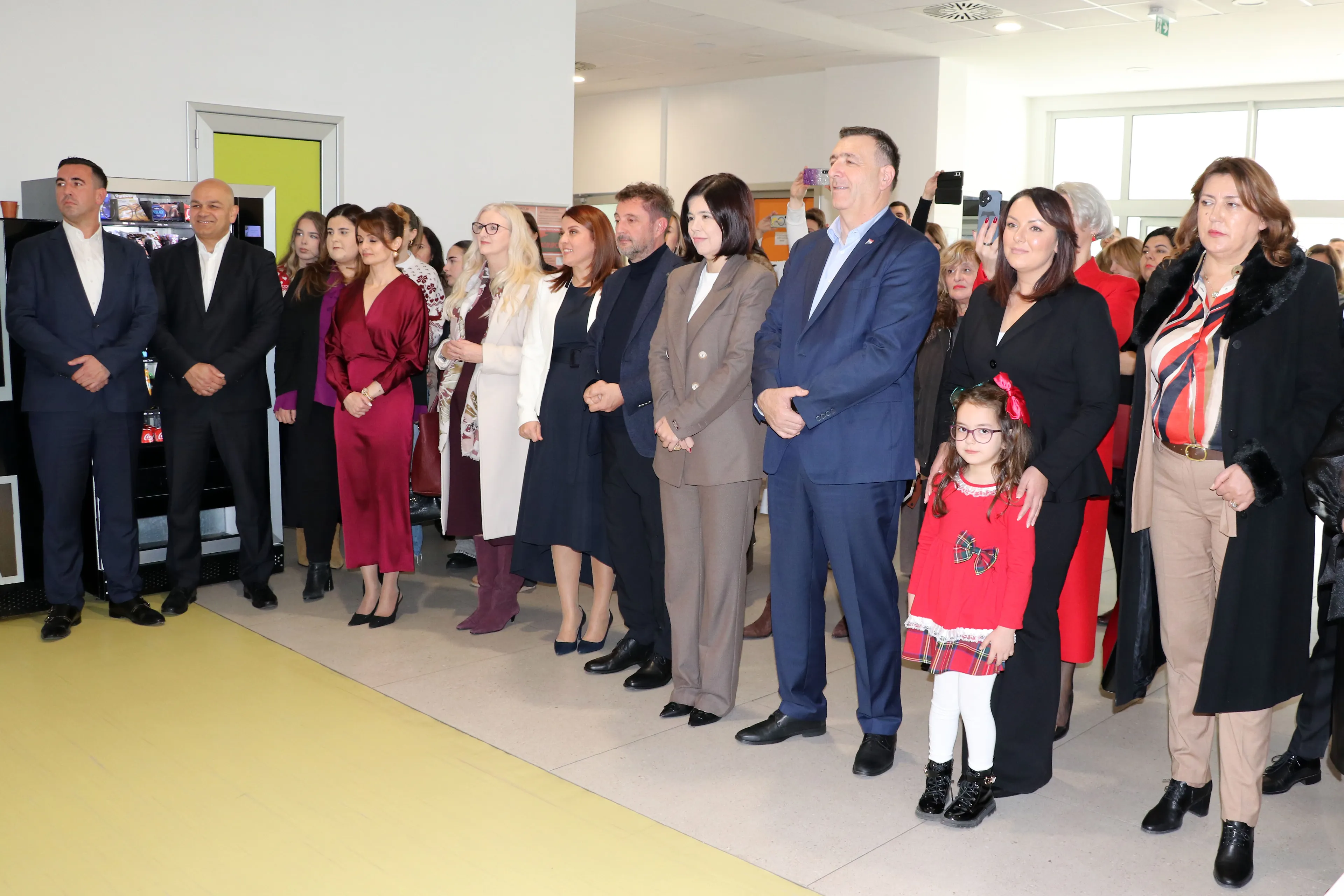 Галерија 2