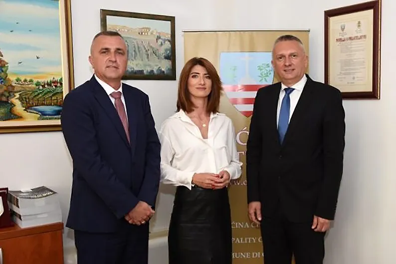 Министар Беванда и министрица Катић у посјети Читлуку