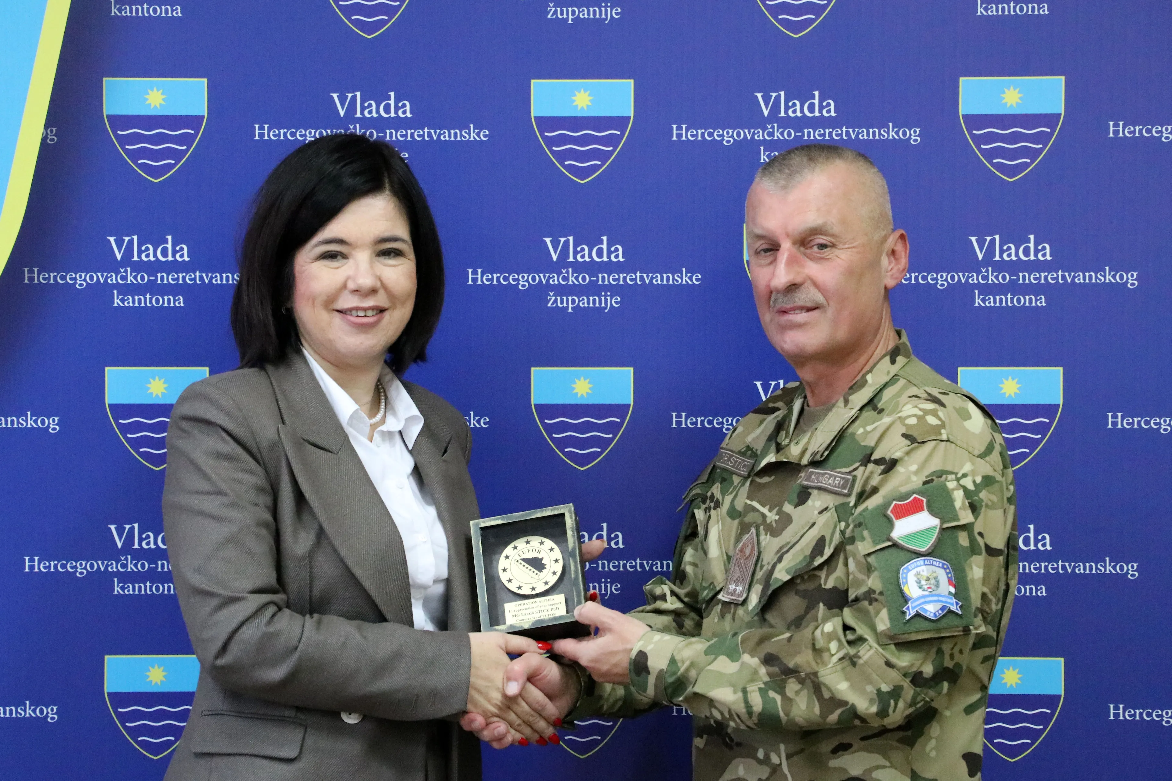 Главни командант ЕУФОР-а у БиХ са представницима кантоналне Владе