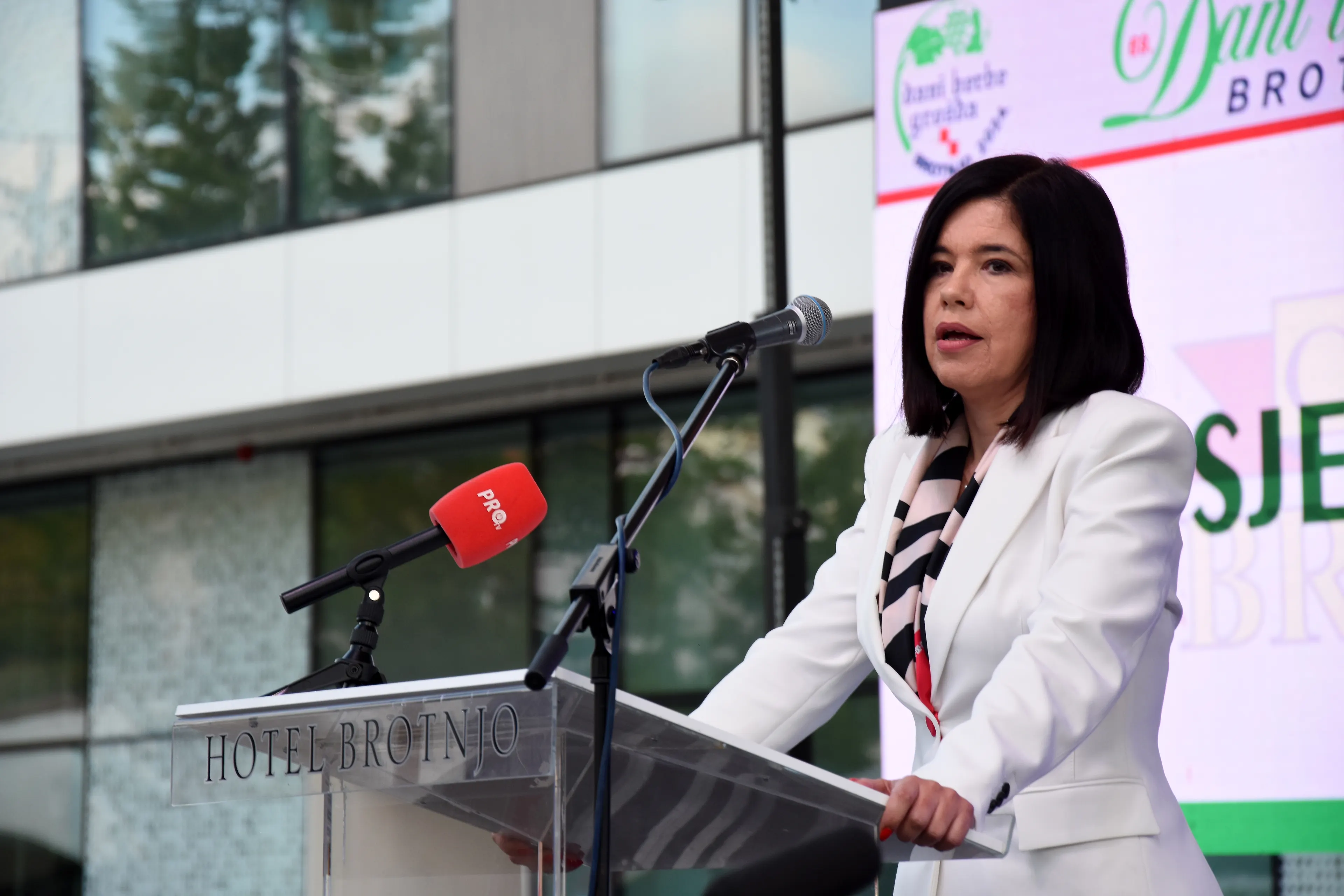 Marija Buhač na tradicionalnim Danima berbe grožđa u Čitluku