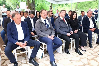 Галерија 4