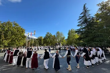 Галерија 9