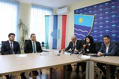 Галерија 3
