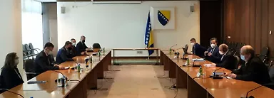 Gallery 6