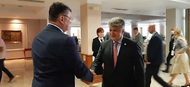 Галерија 7