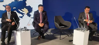 Галерија 6