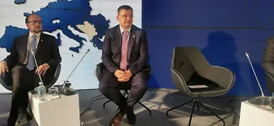 Галерија 7