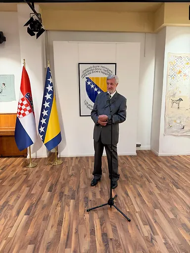 Галерија 3