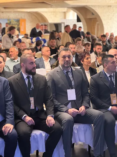 Галерија 2