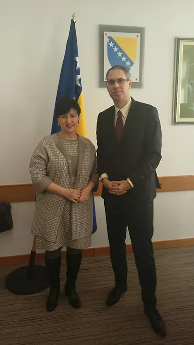 Галерија 2