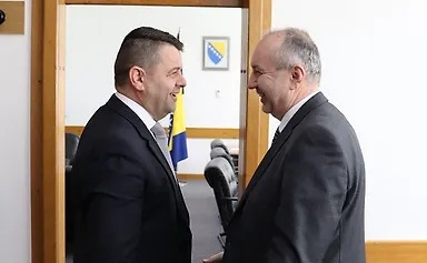 Галерија 2