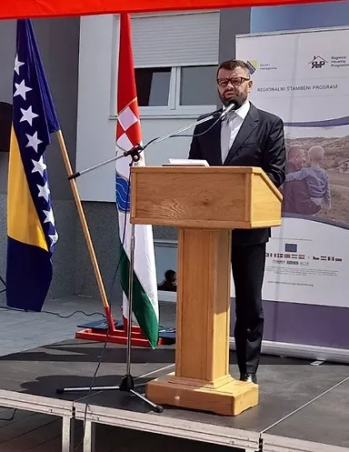 Галерија 4