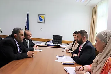 Галерија 4