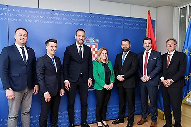 Галерија 4
