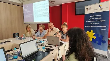 Галерија 2
