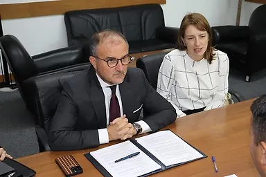 Галерија 3