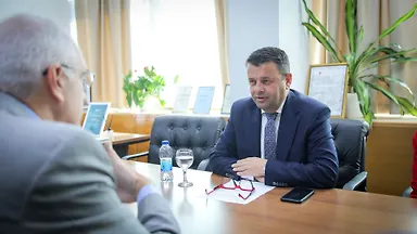 Галерија 2