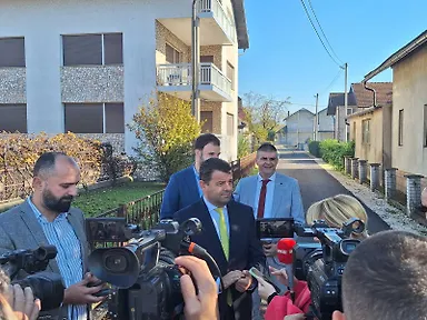 Галерија 3