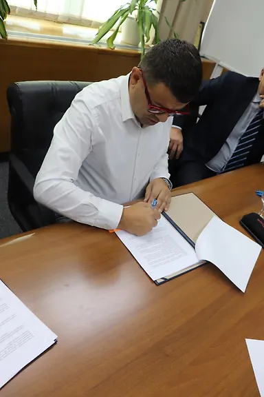 Галерија 2
