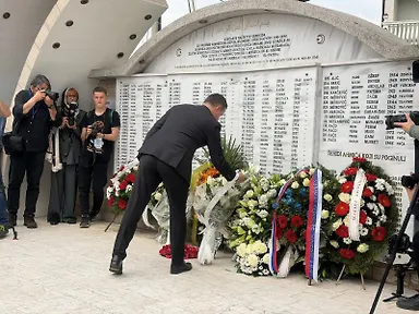 Галерија 3