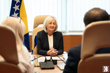 Галерија 4