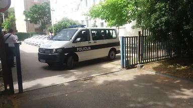 Галерија 1